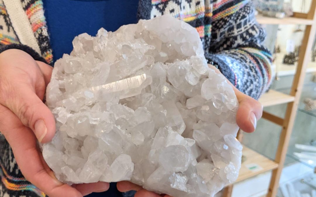Quartz Clusters Provide Harmony In Relationships